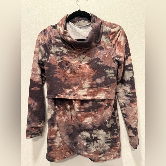 Latched mama brand. Size small petal pullover - Picture 1 of 3